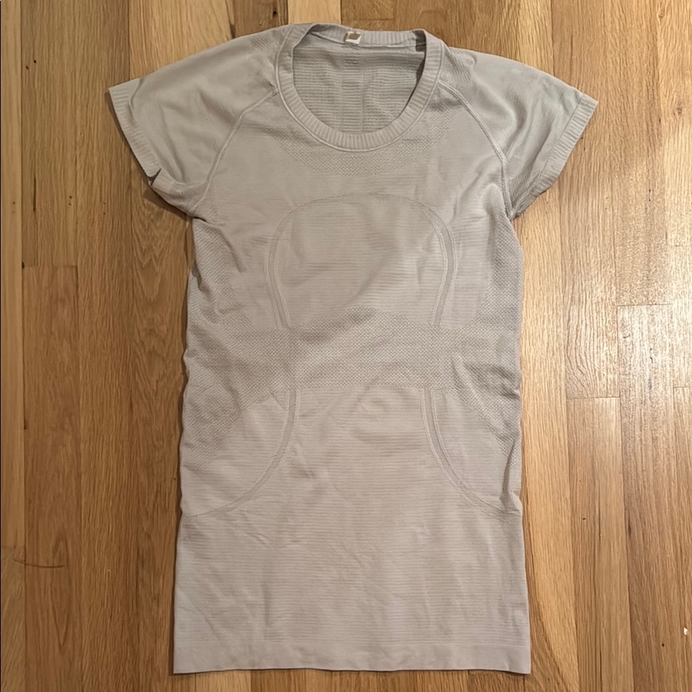 Lululemon Light Purple Gray Swiftly Tech Shirt